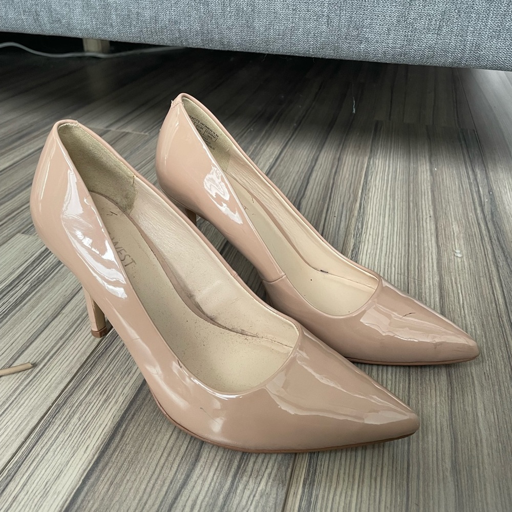 Women’s heels size 6.5
